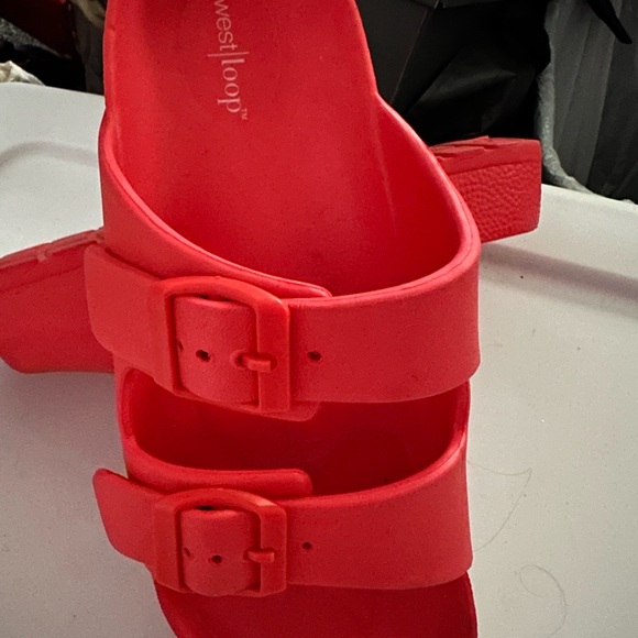 Red Sandals - Picture 2 of 3